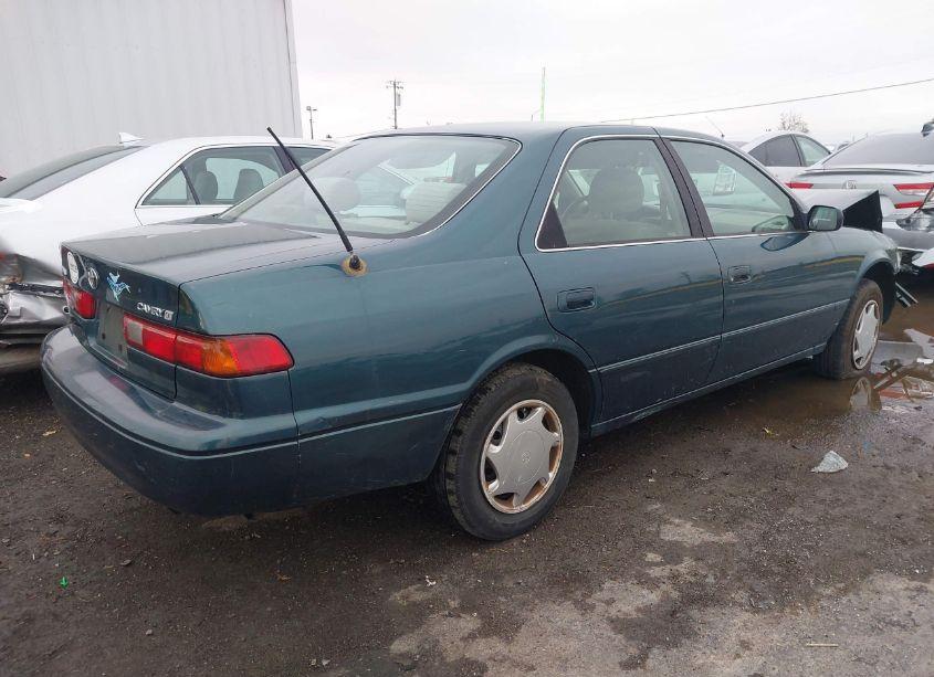 Photo 4 of 1998 Toyota Camry CE (VIN 4T1BG22K5WU280428)