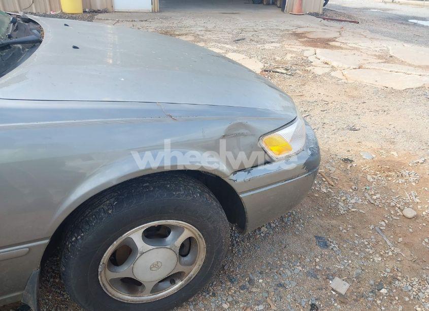 Photo 6 of 1998 Toyota Camry LE (VIN 4T1BG22K5WU305215)