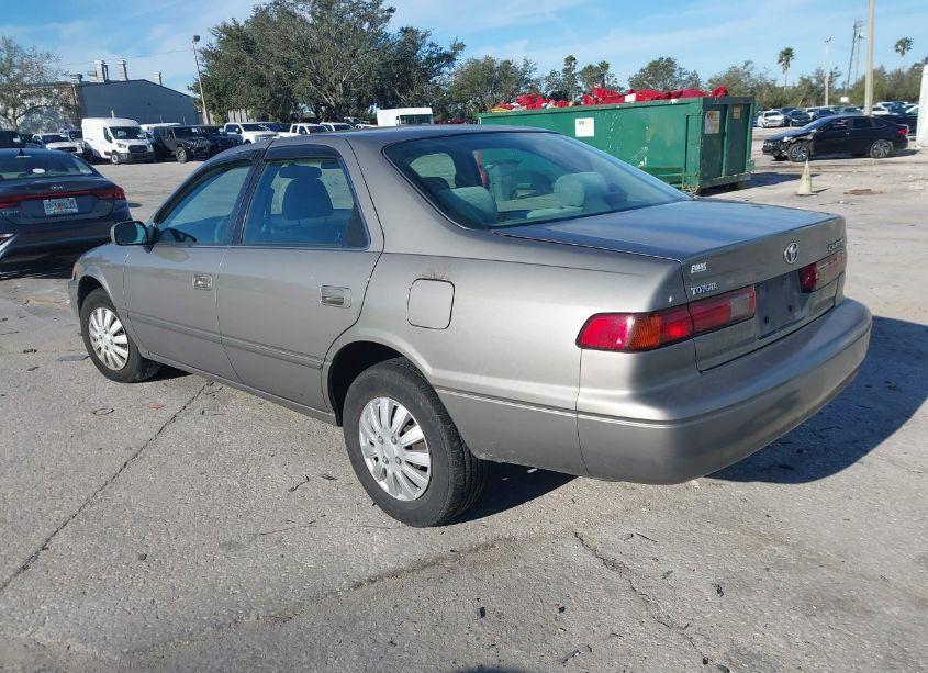 Photo 3 of 1998 Toyota Camry LE (VIN 4T1BG22K5WU318529)