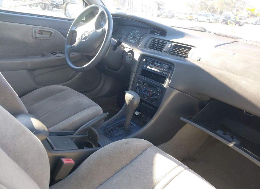 Photo 5 of 1998 Toyota Camry LE (VIN 4T1BG22K5WU318529)