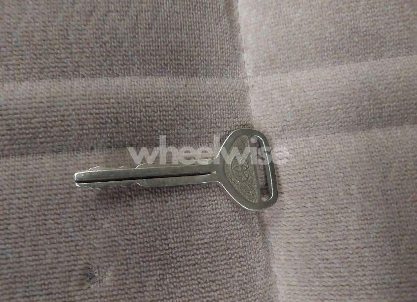 Photo 11 of 1998 Toyota Camry LE (VIN 4T1BG22K5WU847477)