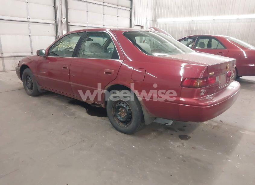 Photo 3 of 1998 Toyota Camry LE (VIN 4T1BG22K5WU847477)