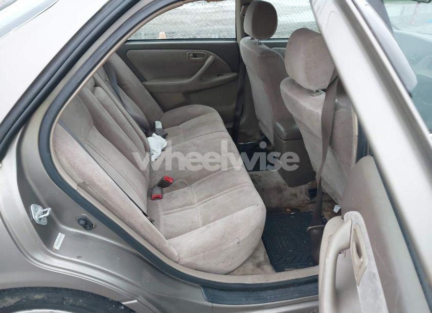 Photo 8 of 1999 Toyota Camry LE (VIN 4T1BG22K5XU467475)