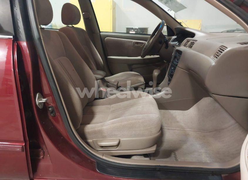 Photo 5 of 1999 Toyota Camry LE (VIN 4T1BG22K5XU602440)