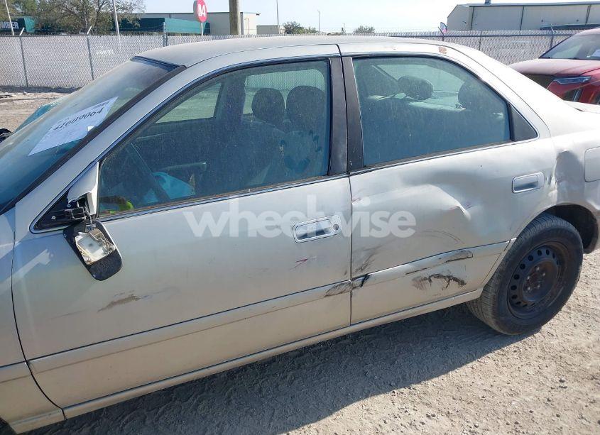 Photo 11 of 2000 Toyota Camry LE (VIN 4T1BG22K5YU654099)