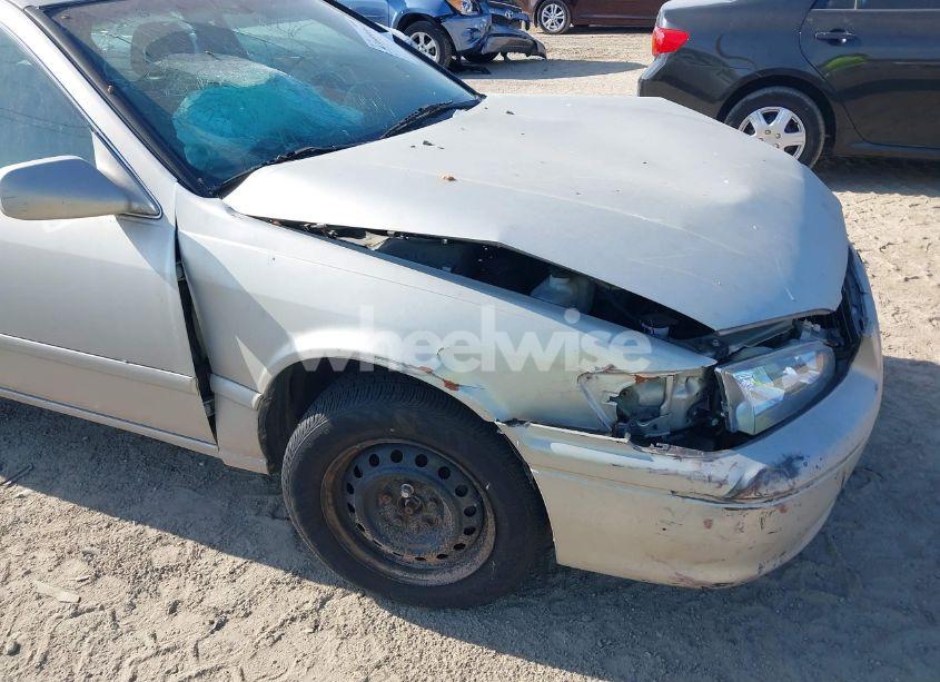 Photo 14 of 2000 Toyota Camry LE (VIN 4T1BG22K5YU654099)