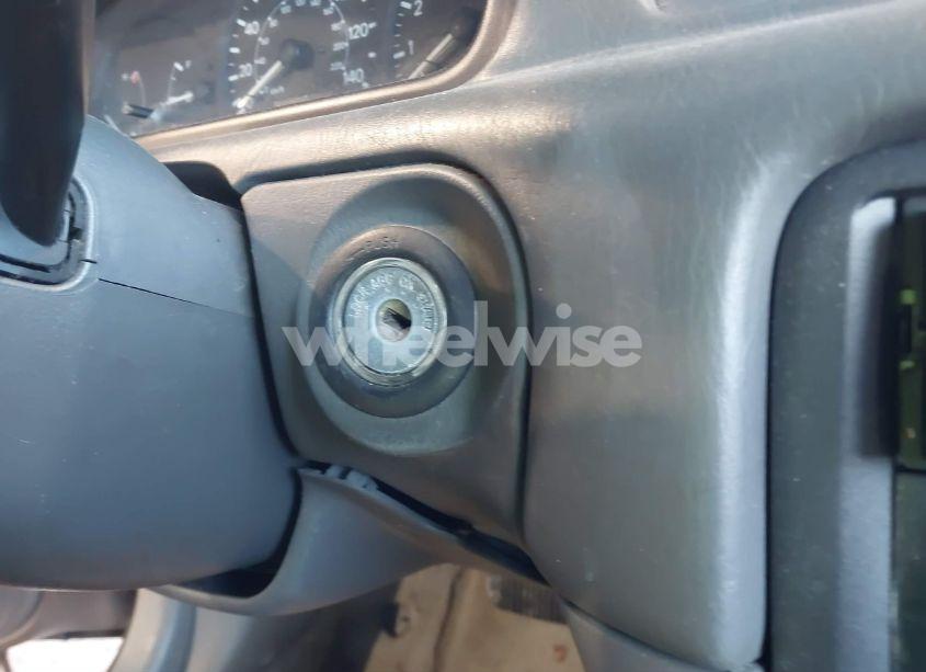 Photo 11 of 2000 Toyota Camry CE (VIN 4T1BG22K5YU658878)