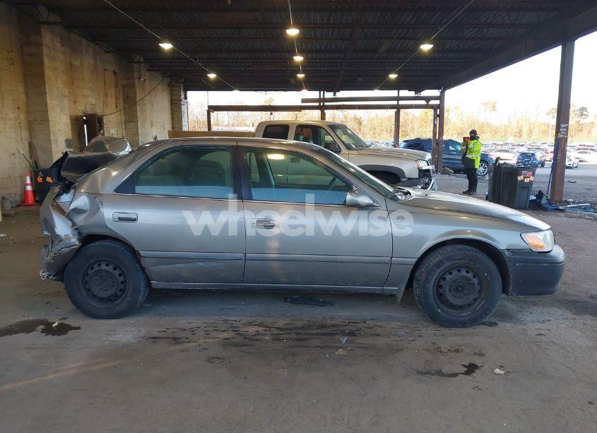 Photo 13 of 2000 Toyota Camry CE (VIN 4T1BG22K5YU658878)