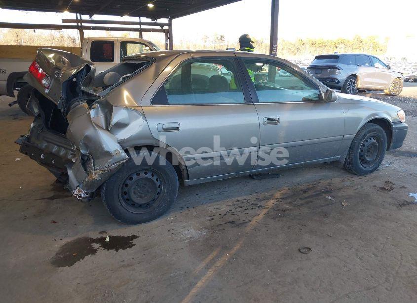 Photo 4 of 2000 Toyota Camry CE (VIN 4T1BG22K5YU658878)