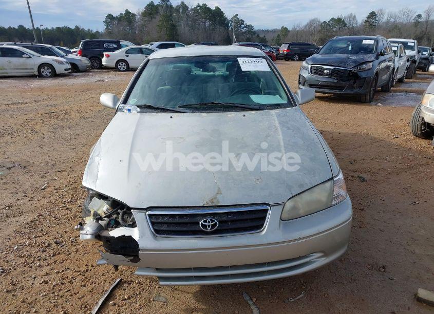 Photo 13 of 2000 Toyota Camry LE (VIN 4T1BG22K5YU677186)