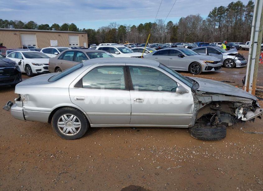 Photo 14 of 2000 Toyota Camry LE (VIN 4T1BG22K5YU677186)