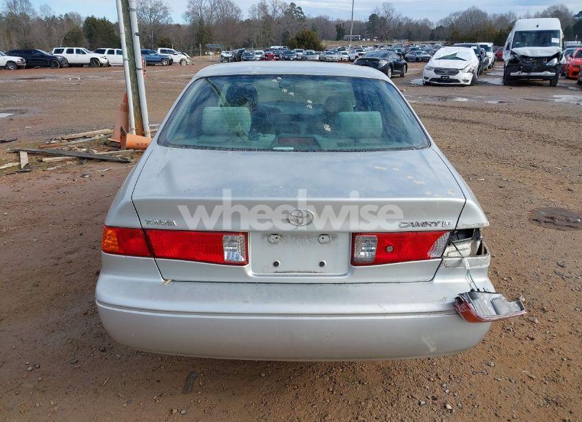 Photo 17 of 2000 Toyota Camry LE (VIN 4T1BG22K5YU677186)