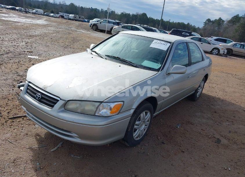 Photo 2 of 2000 Toyota Camry LE (VIN 4T1BG22K5YU677186)