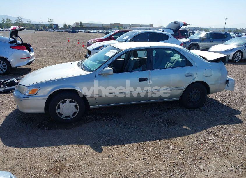 Photo 15 of 2000 Toyota Camry CE (VIN 4T1BG22K5YU715984)