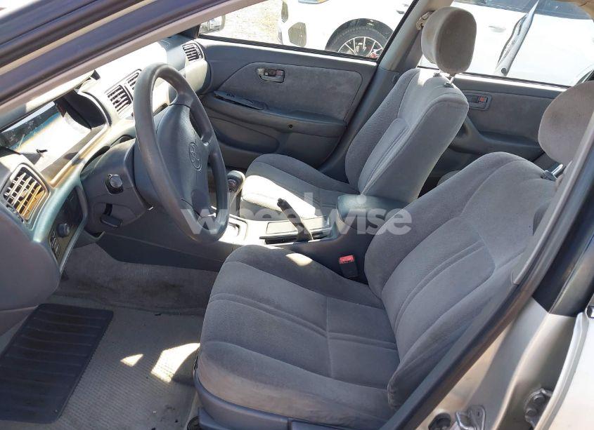 Photo 5 of 2000 Toyota Camry CE (VIN 4T1BG22K5YU715984)