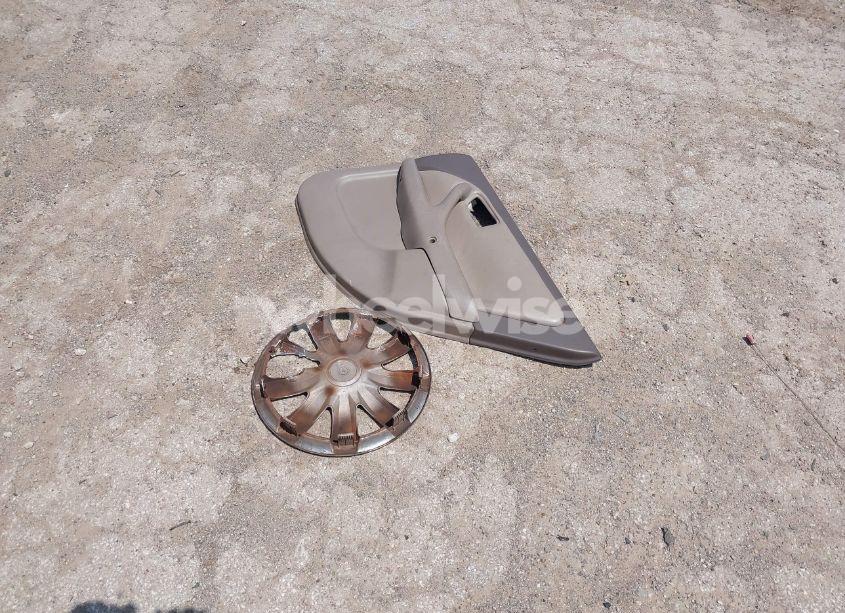 Photo 11 of 2000 Toyota Camry LE (VIN 4T1BG22K5YU731201)