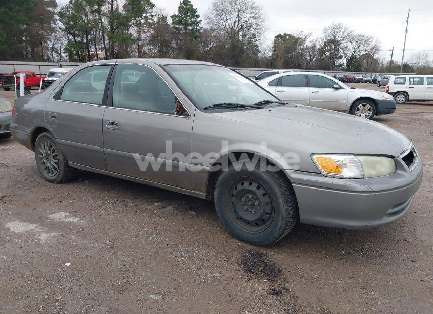 2001 Toyota Camry CE/LE/XLE (VIN 4T1BG22K61U050405) main photo