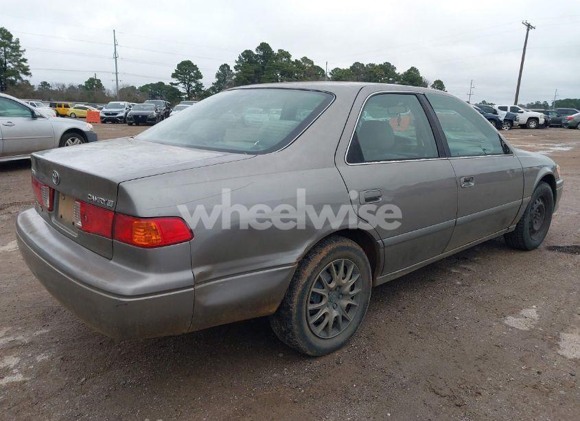 Photo 4 of 2001 Toyota Camry CE/LE/XLE (VIN 4T1BG22K61U050405)