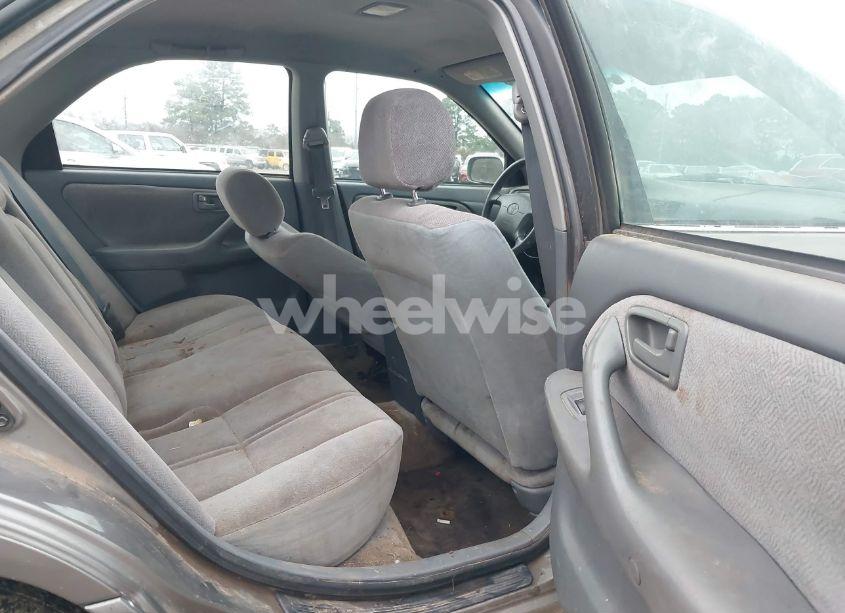 Photo 8 of 2001 Toyota Camry CE/LE/XLE (VIN 4T1BG22K61U050405)