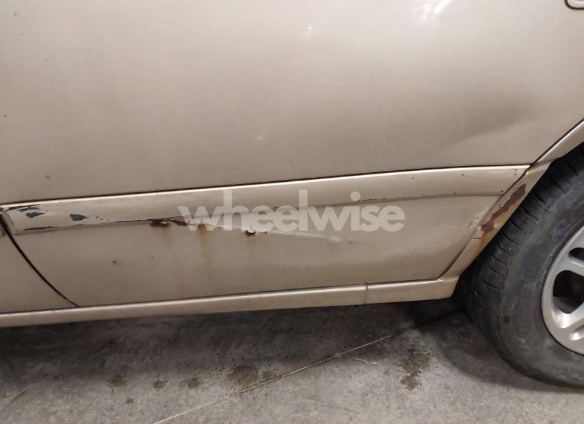 Photo 13 of 2001 Toyota Camry LE (VIN 4T1BG22K61U095586)