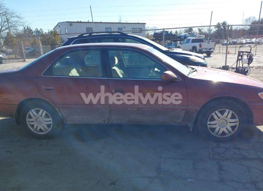 Photo 13 of 2001 Toyota Camry LE (VIN 4T1BG22K61U098701)