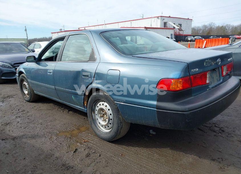 Photo 3 of 2001 Toyota Camry LE (VIN 4T1BG22K61U776489)