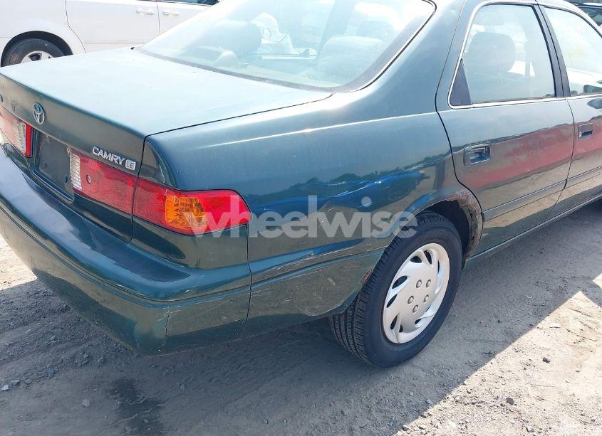 Photo 13 of 2001 Toyota Camry LE (VIN 4T1BG22K61U835511)