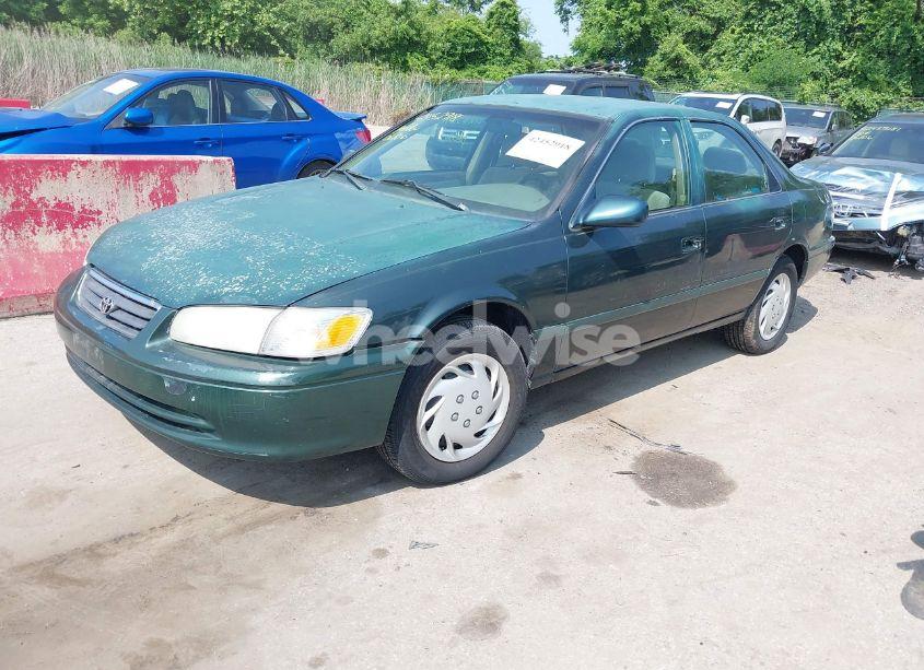 Photo 2 of 2001 Toyota Camry LE (VIN 4T1BG22K61U835511)