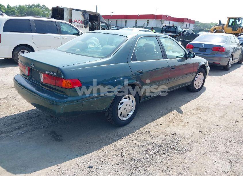 Photo 4 of 2001 Toyota Camry LE (VIN 4T1BG22K61U835511)