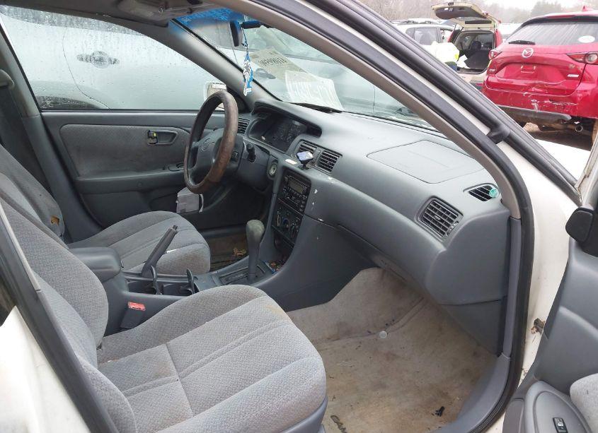 Photo 5 of 2001 Toyota Camry LE (VIN 4T1BG22K61U836156)