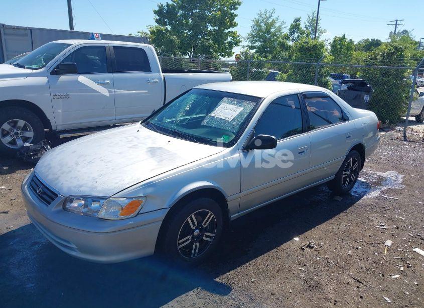 Photo 2 of 2001 Toyota Camry LE (VIN 4T1BG22K61U862501)