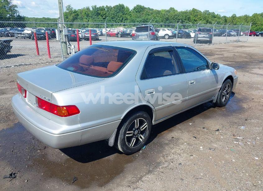 Photo 4 of 2001 Toyota Camry LE (VIN 4T1BG22K61U862501)