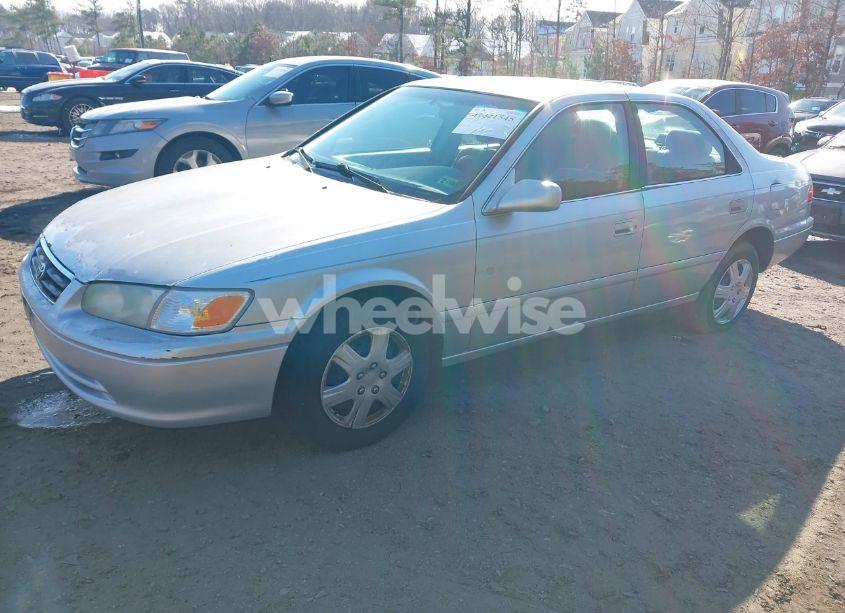 Photo 2 of 2001 Toyota Camry CE (VIN 4T1BG22K61U868184)