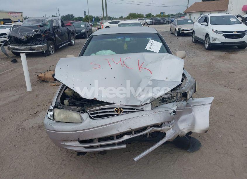 Photo 6 of 1998 Toyota Camry LE (VIN 4T1BG22K6WU249883)