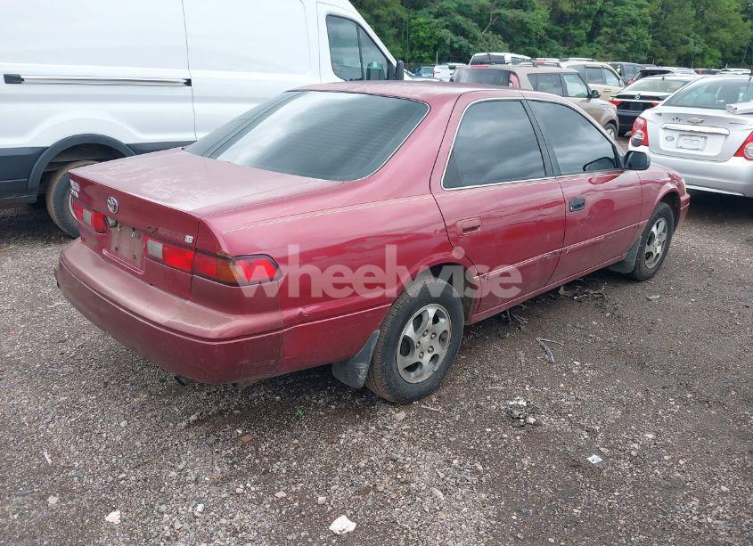 Photo 4 of 1998 Toyota Camry CE/LE/XLE (VIN 4T1BG22K6WU266232)