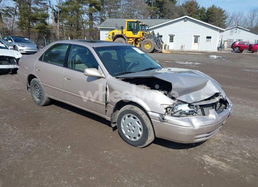 1998 Toyota Camry LE (VIN 4T1BG22K6WU342323) main photo