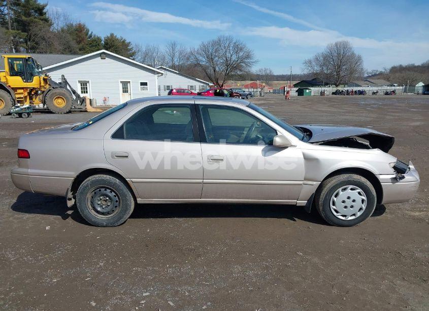 Photo 13 of 1998 Toyota Camry LE (VIN 4T1BG22K6WU342323)