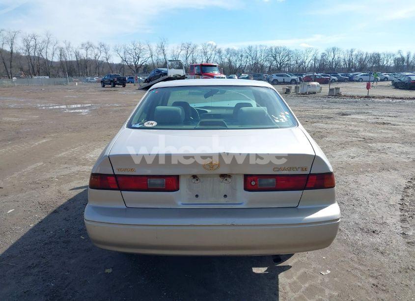 Photo 16 of 1998 Toyota Camry LE (VIN 4T1BG22K6WU342323)