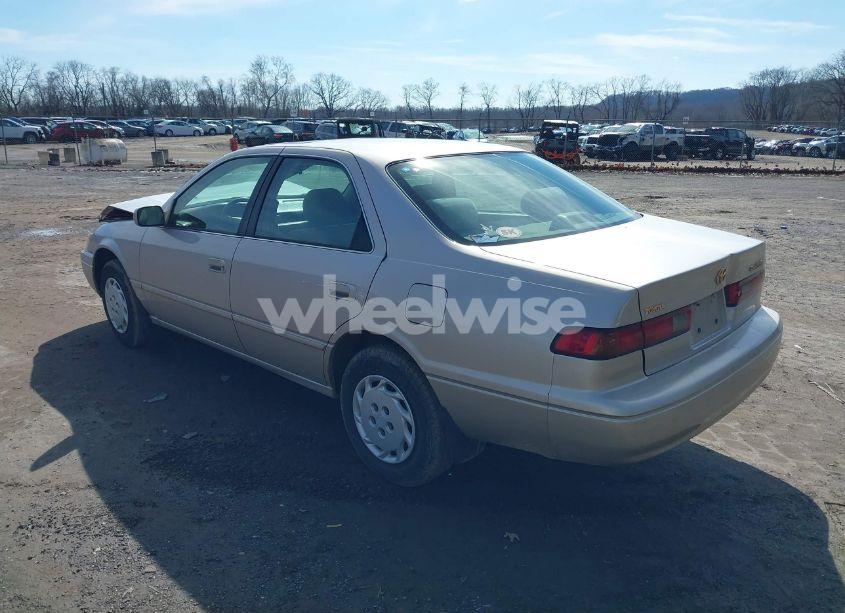 Photo 3 of 1998 Toyota Camry LE (VIN 4T1BG22K6WU342323)