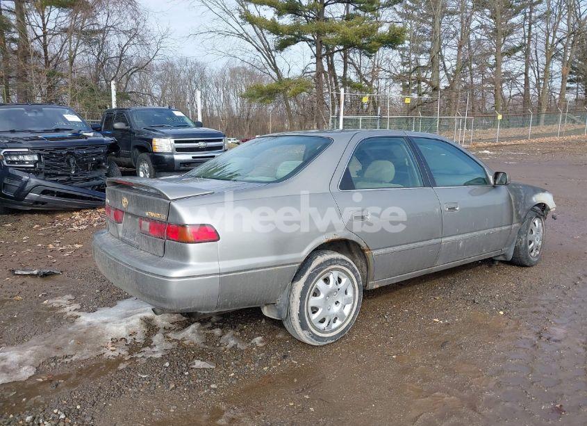 Photo 4 of 1998 Toyota Camry LE (VIN 4T1BG22K6WU370641)