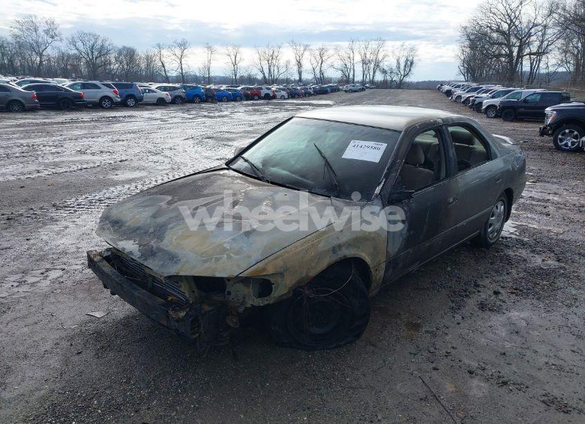 Photo 6 of 1998 Toyota Camry LE (VIN 4T1BG22K6WU370641)
