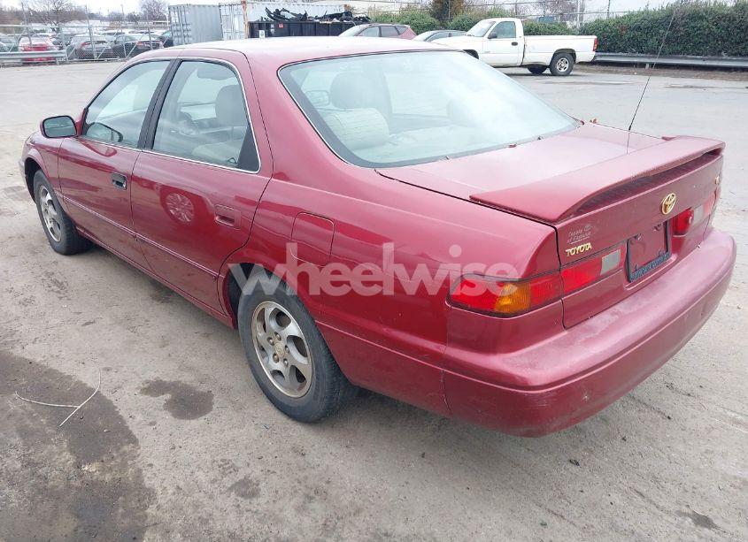 Photo 3 of 1998 Toyota Camry CE (VIN 4T1BG22K6WU385172)