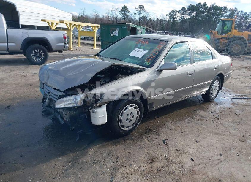 Photo 2 of 1999 Toyota Camry LE (VIN 4T1BG22K6XU407494)