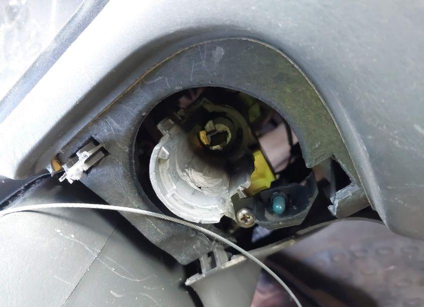 Photo 6 of 1999 Toyota Camry LE (VIN 4T1BG22K6XU502170)