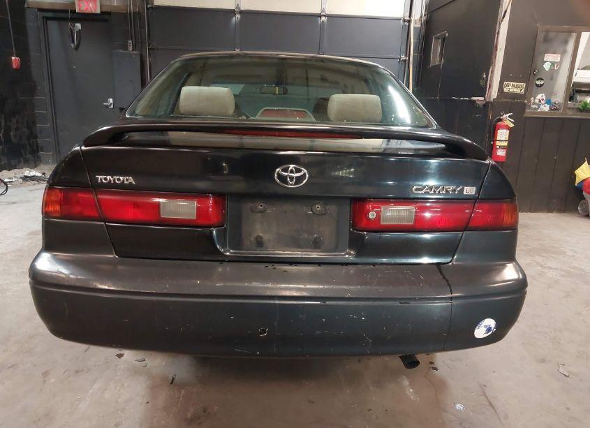 Photo 16 of 1999 Toyota Camry LE (VIN 4T1BG22K6XU586040)