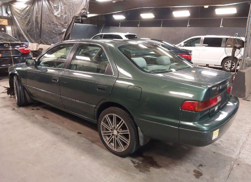 Photo 3 of 1999 Toyota Camry LE (VIN 4T1BG22K6XU915643)