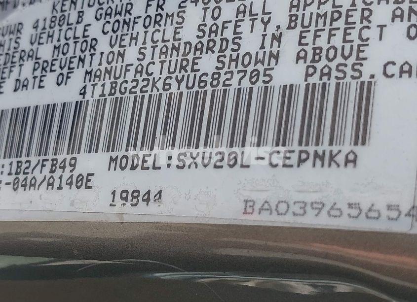 Photo 9 of 2000 Toyota Camry LE (VIN 4T1BG22K6YU682705)