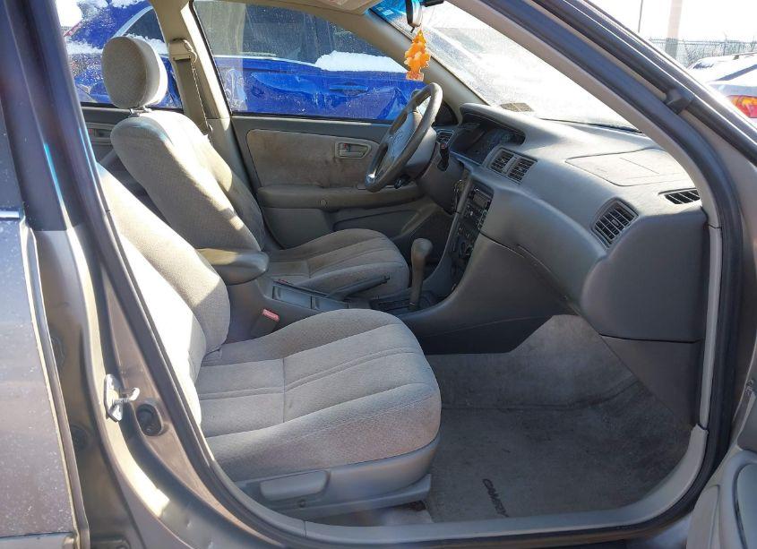 Photo 5 of 2000 Toyota Camry LE (VIN 4T1BG22K6YU685328)