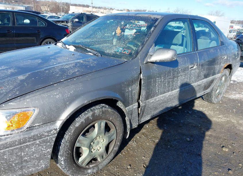 Photo 6 of 2000 Toyota Camry LE (VIN 4T1BG22K6YU685328)