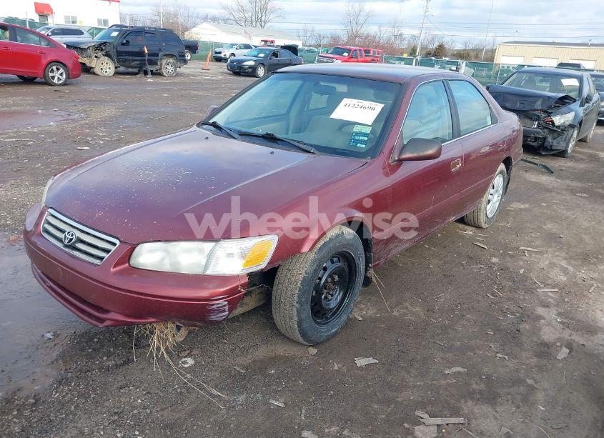 Photo 2 of 2000 Toyota Camry LE (VIN 4T1BG22K6YU686107)